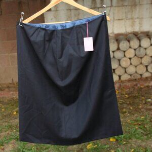 Charles Tyrwhitt Woman Black Pinstriped Pleated Skirt 16